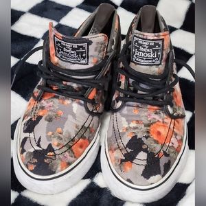 Ltd Edition Nike SB Zoom Stefan Janoski Premium Orange Digi Floral US Men's Sz 6